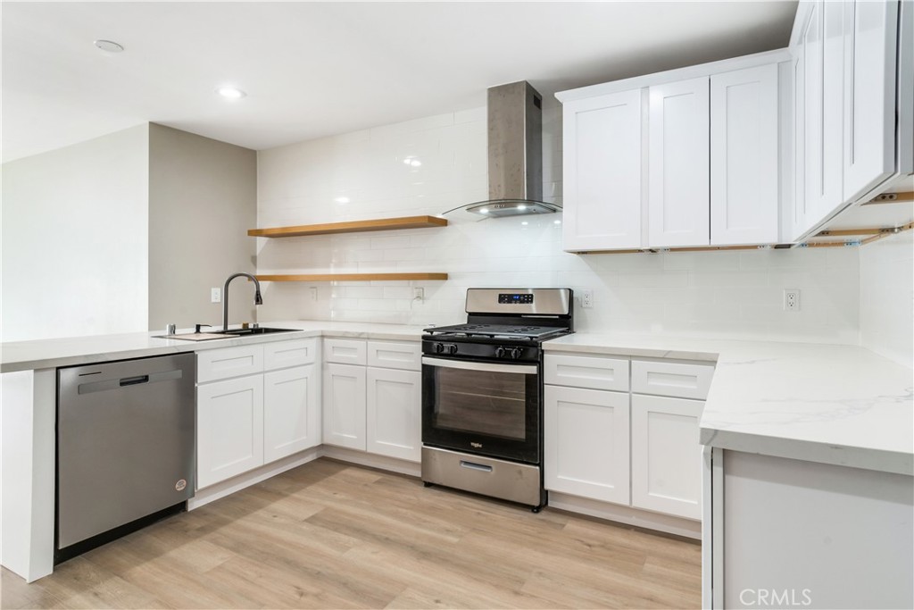 2300 S Stimson Avenue