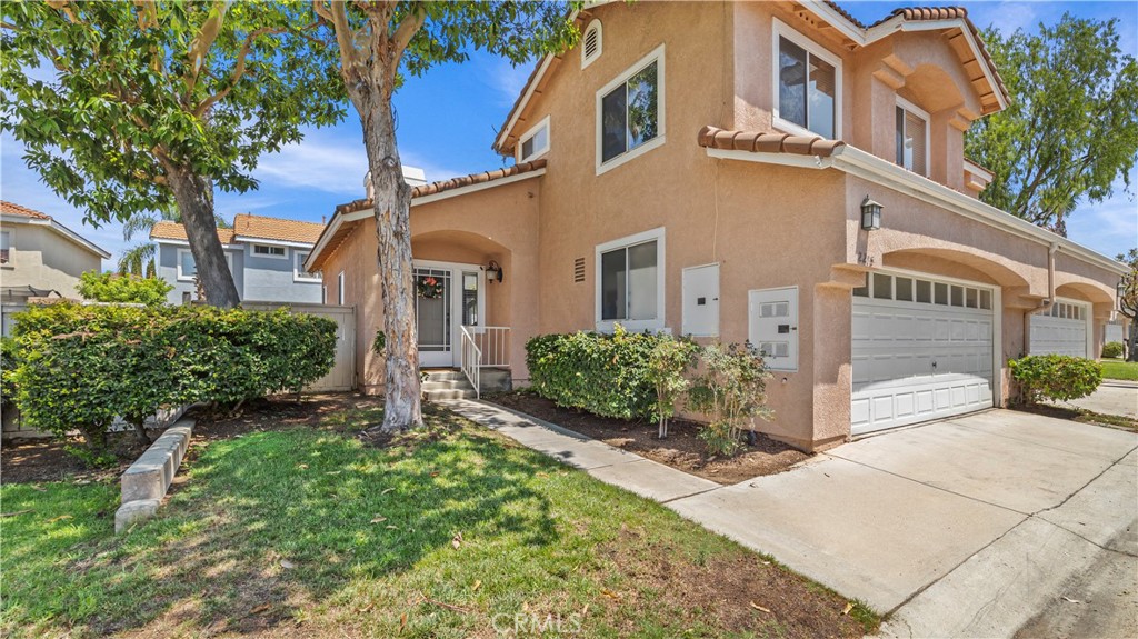 2215 Arabian Way