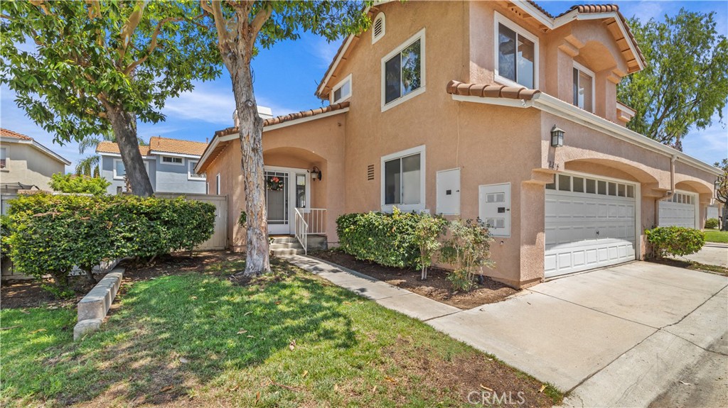 2215 Arabian Way