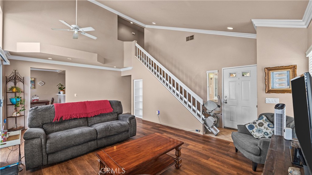 2215 Arabian Way