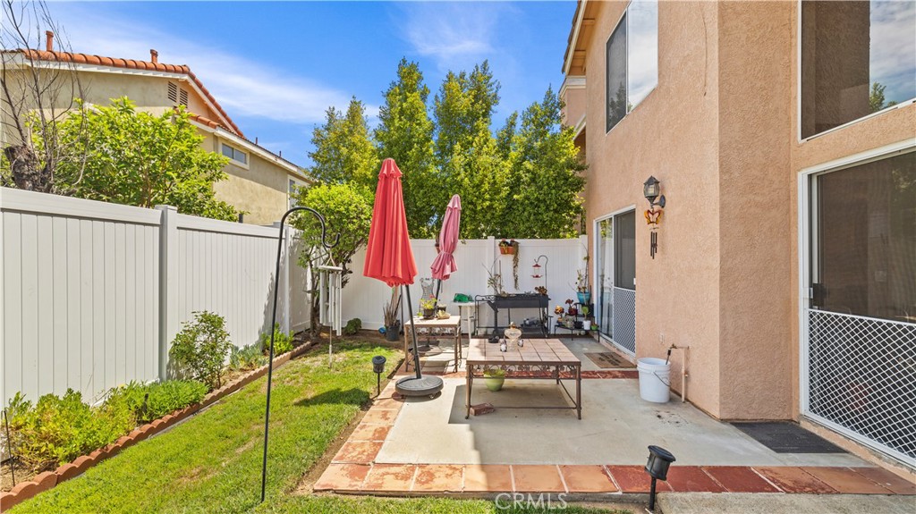 2215 Arabian Way