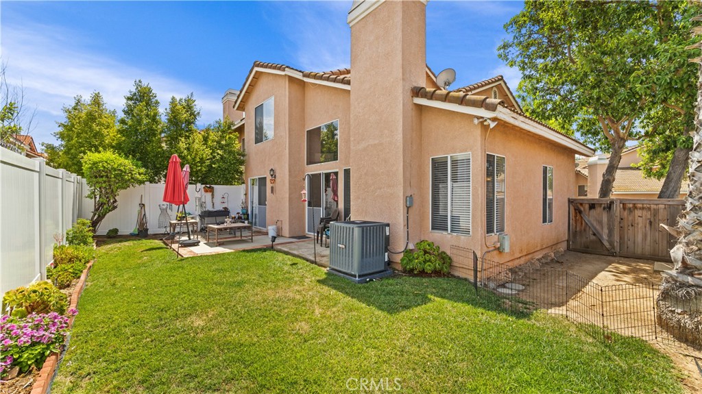 2215 Arabian Way