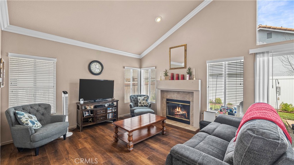 2215 Arabian Way
