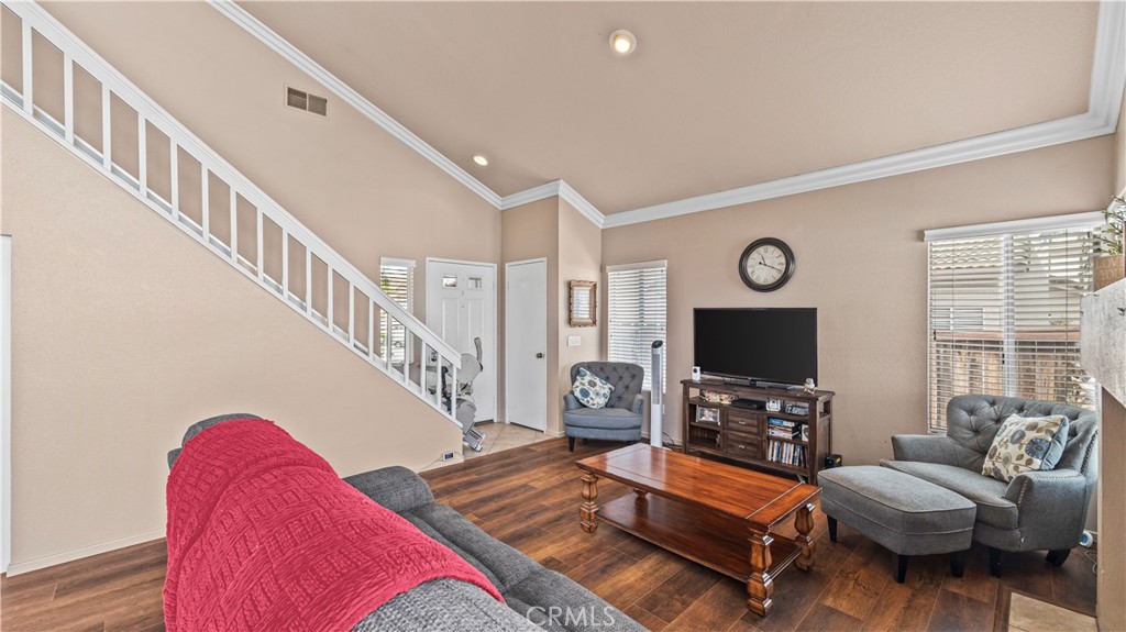 2215 Arabian Way