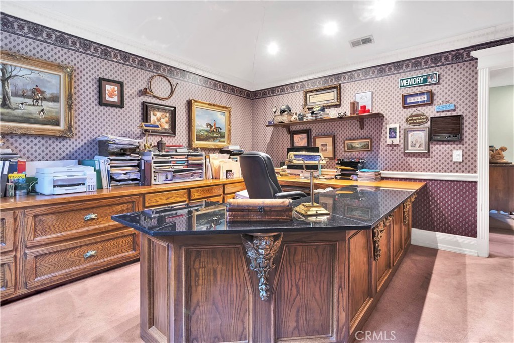 121 S Canyon Crest Drive