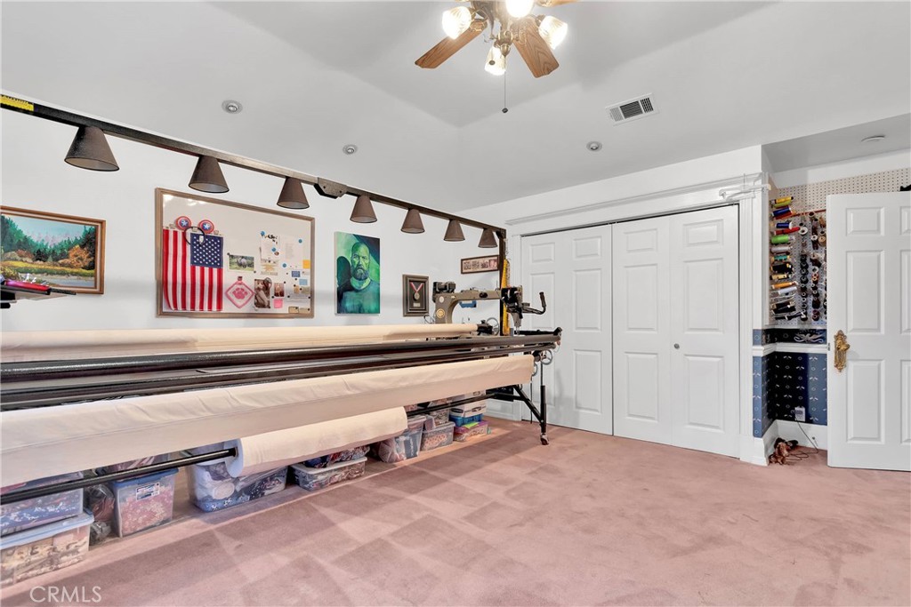 121 S Canyon Crest Drive