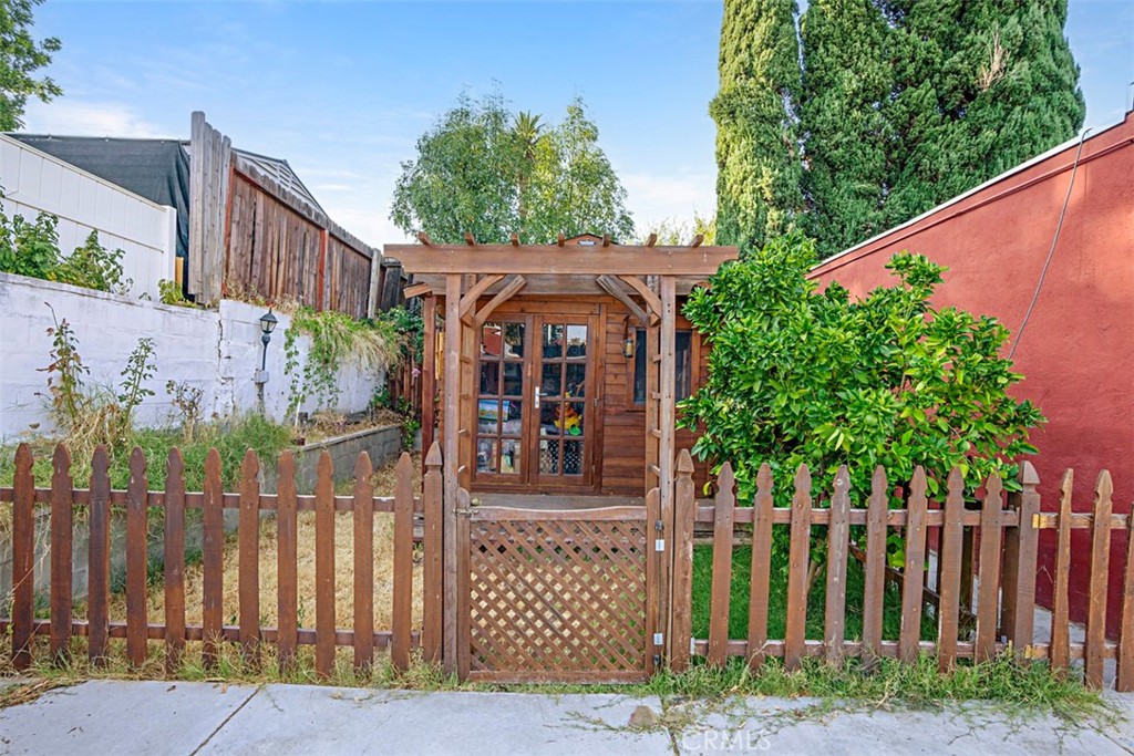 11727 Hazeldell Drive