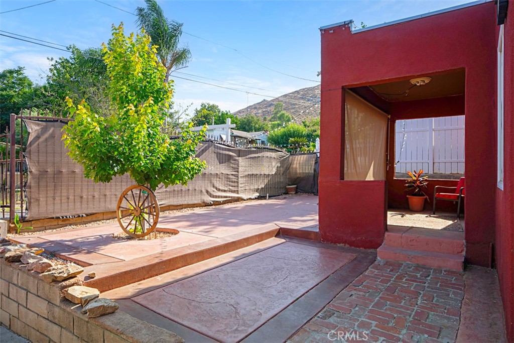 11727 Hazeldell Drive