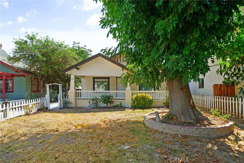 4426 University Avenue