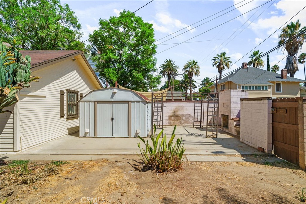 4426 University Avenue