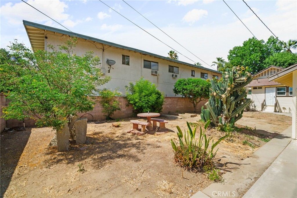 4426 University Avenue