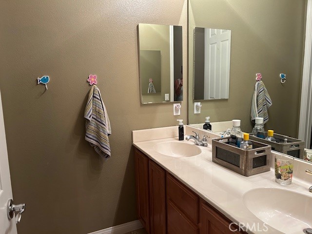 13997 San Aliso Court