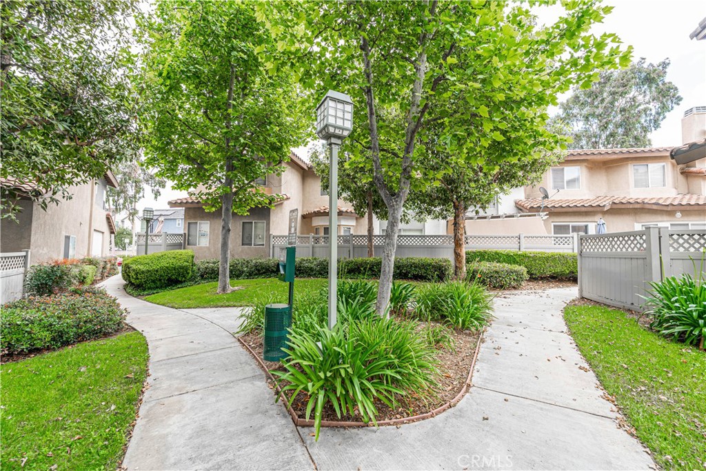 13084 Avenida Pescador