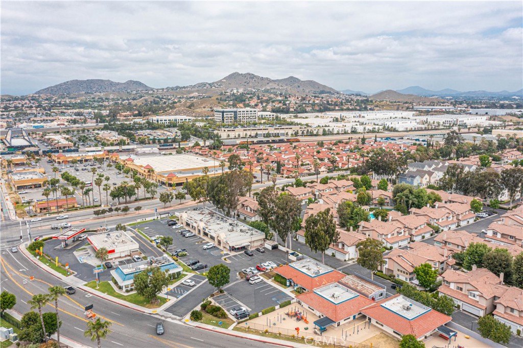 13084 Avenida Pescador