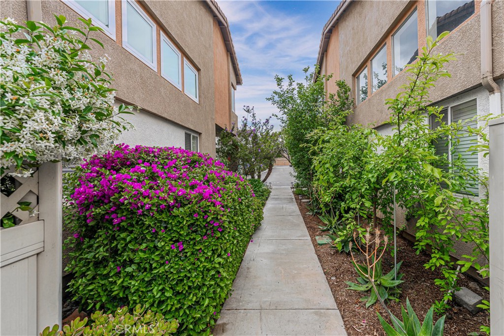 13084 Avenida Pescador