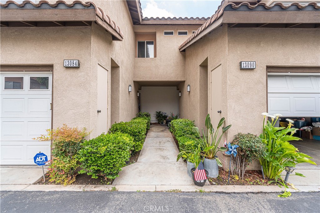 13084 Avenida Pescador