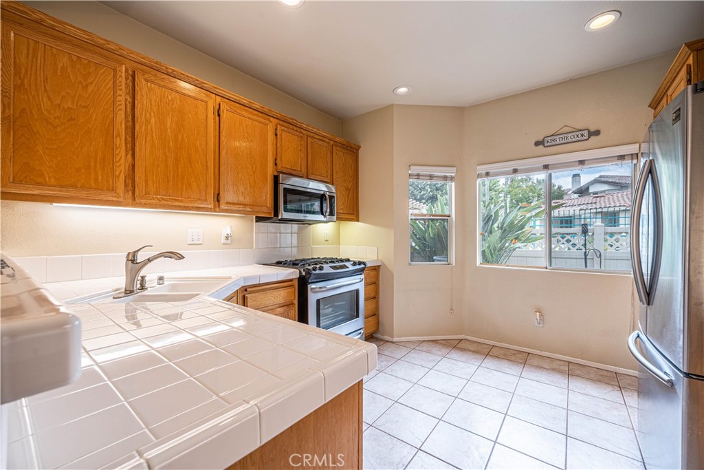 13084 Avenida Pescador