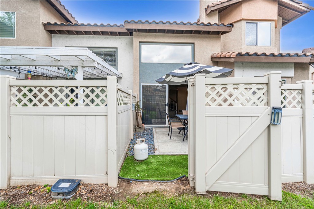 13084 Avenida Pescador