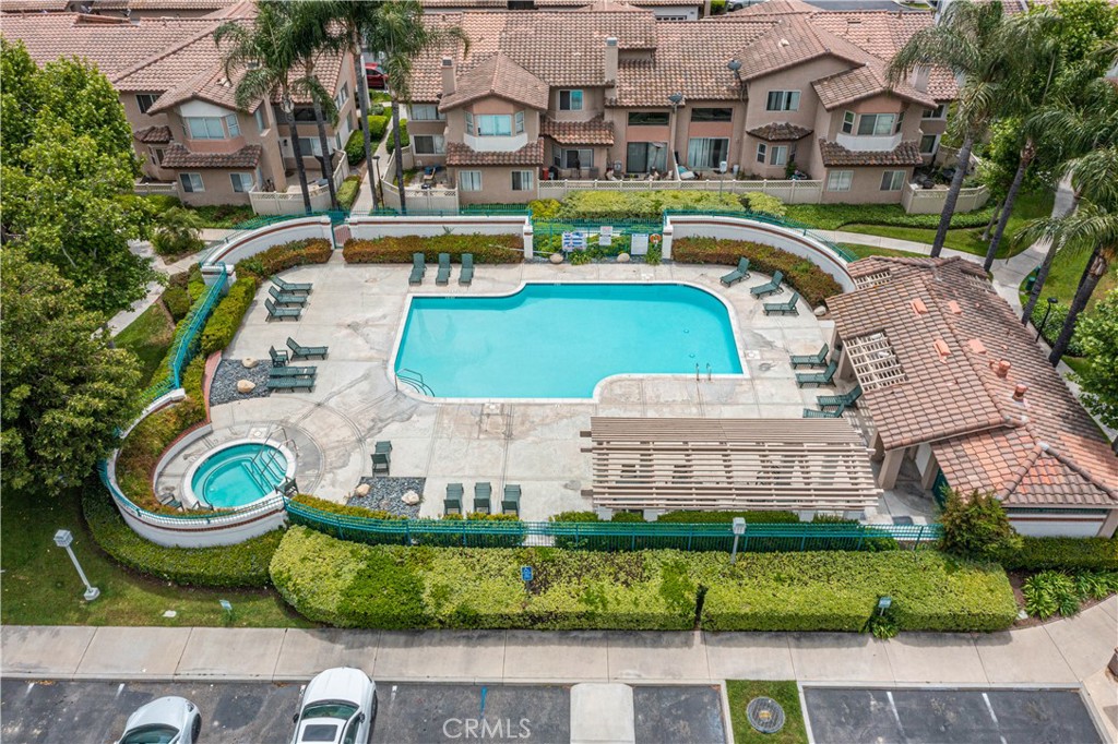 13084 Avenida Pescador