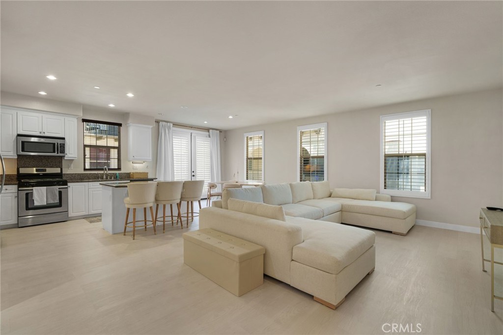 4098 S Emory Lane 10