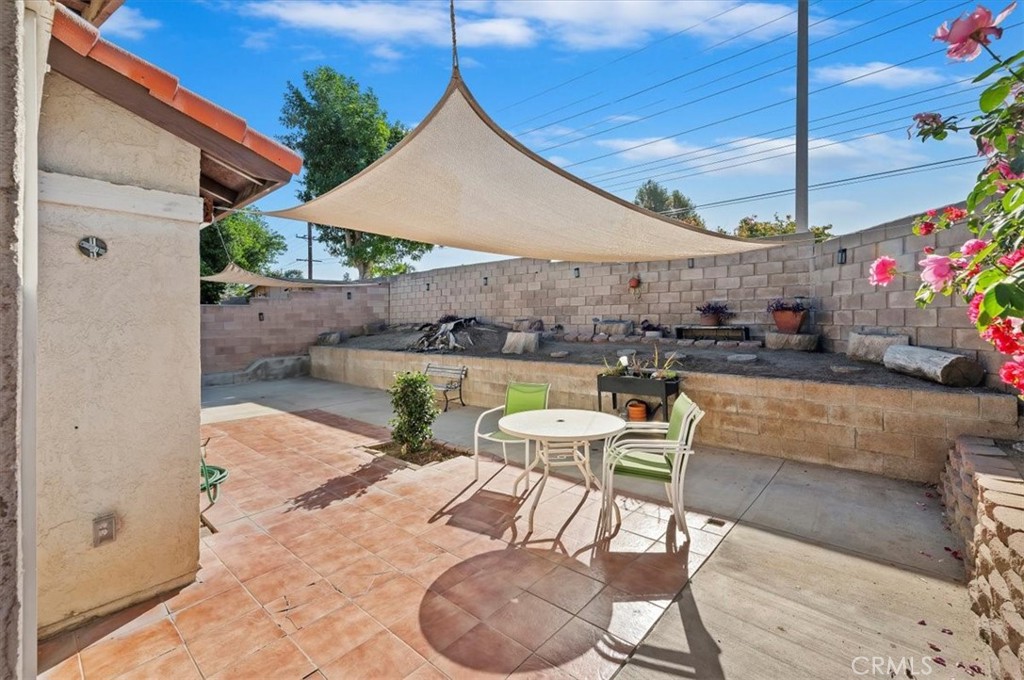 1906 Overland Street