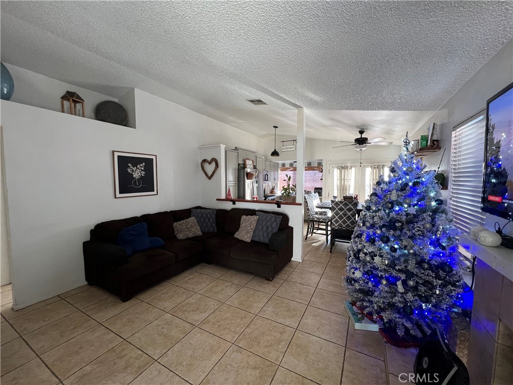 1906 Overland Street