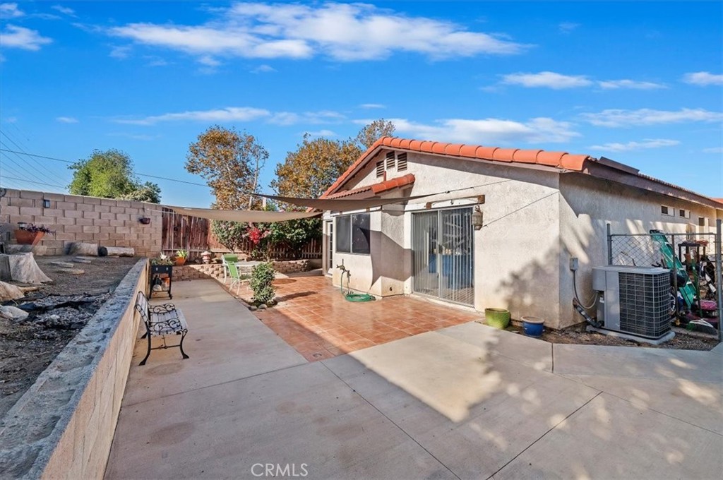 1906 Overland Street