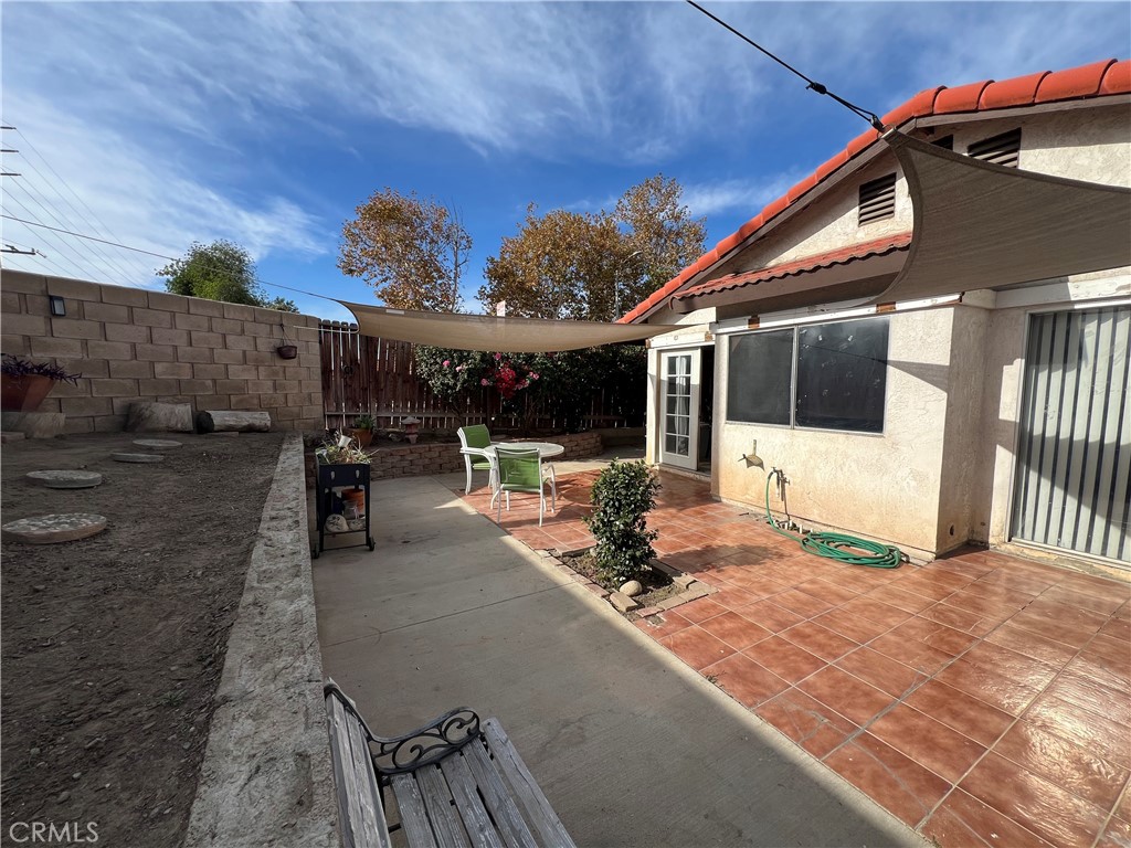 1906 Overland Street