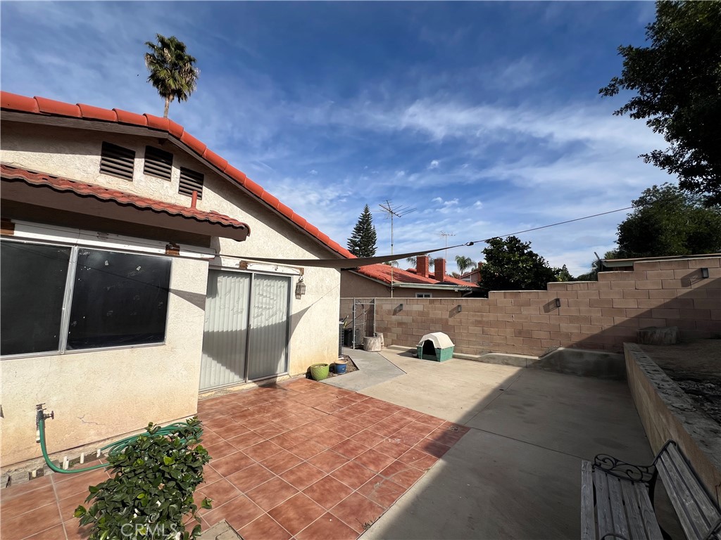 1906 Overland Street