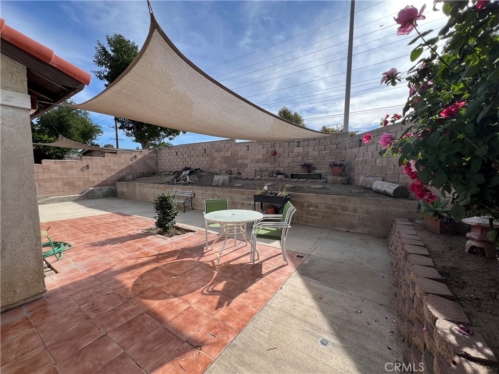 1906 Overland Street