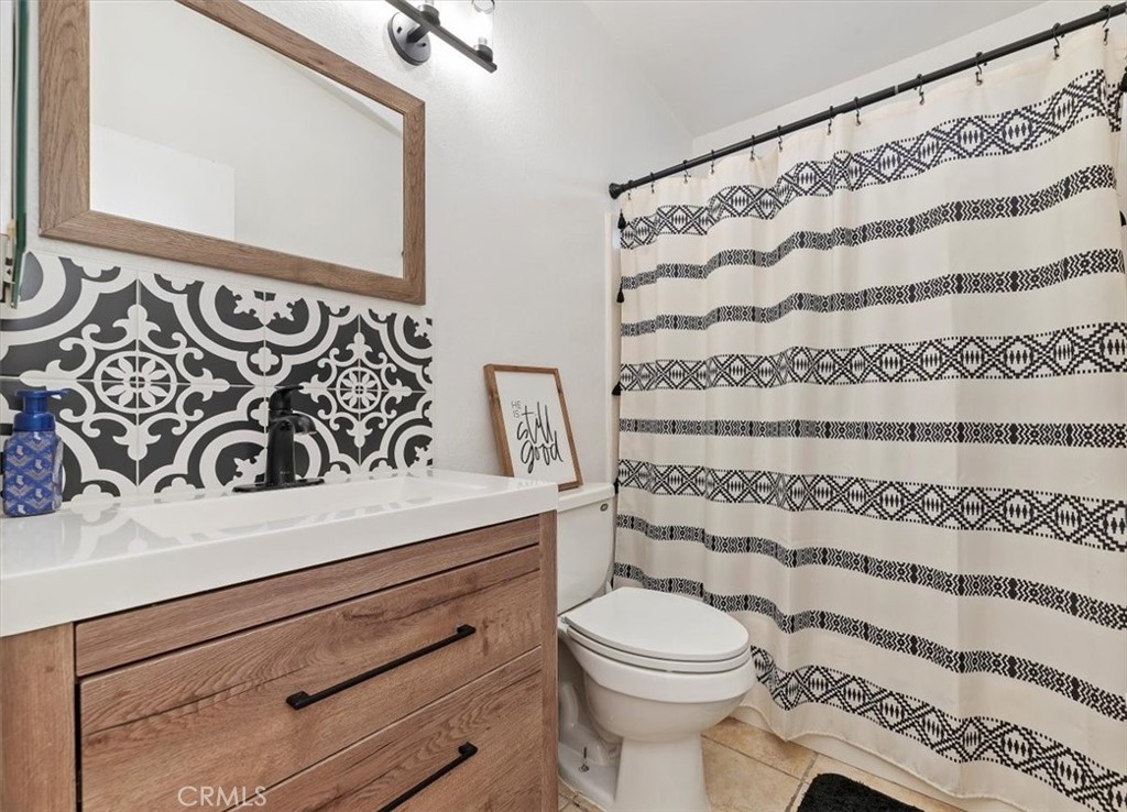 1906 Overland Street