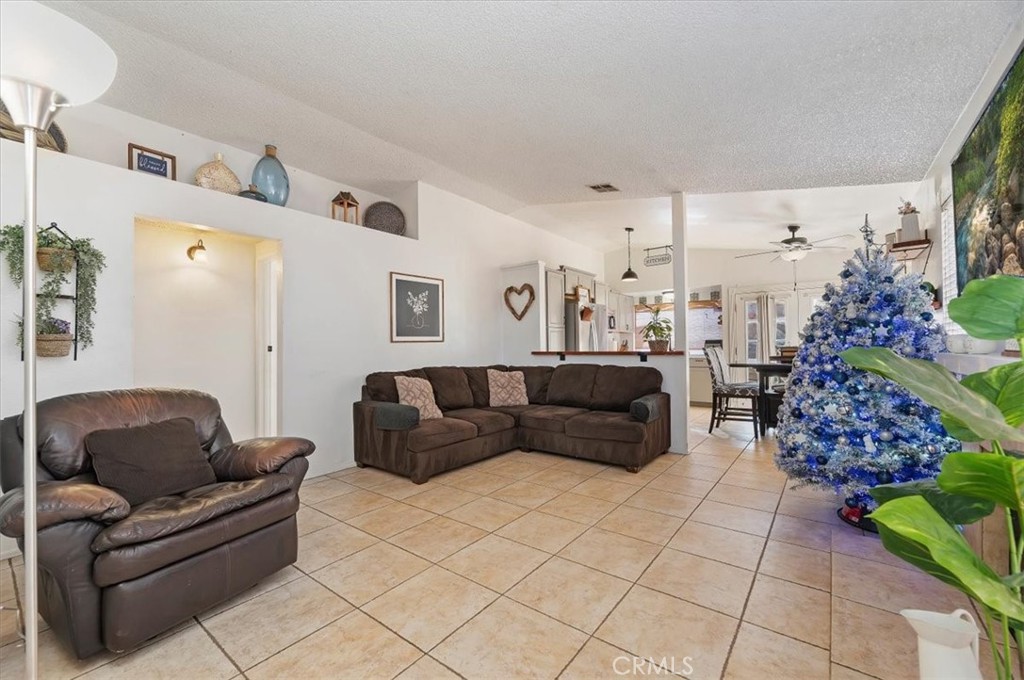 1906 Overland Street