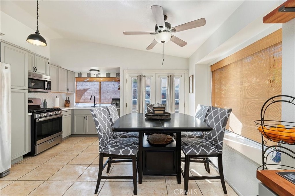 1906 Overland Street