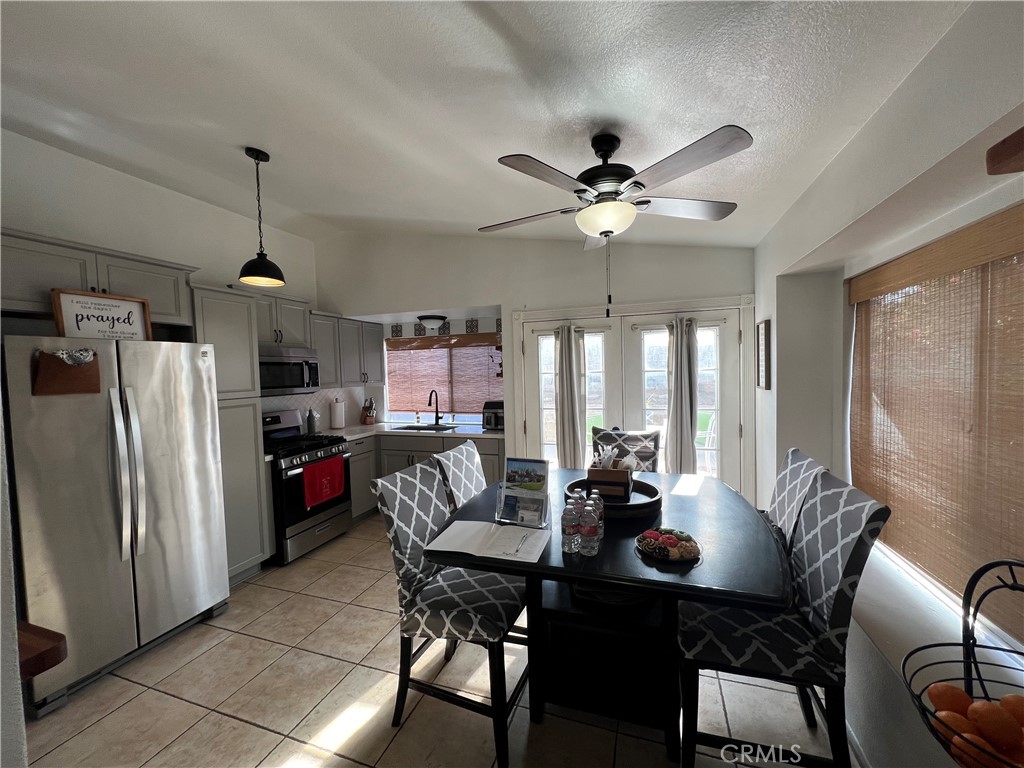 1906 Overland Street