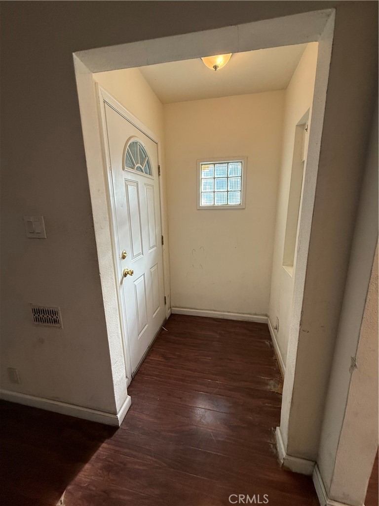 401 E Elm Street