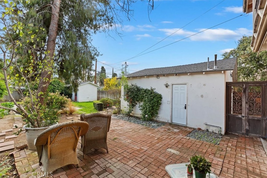 3868 Linwood Place