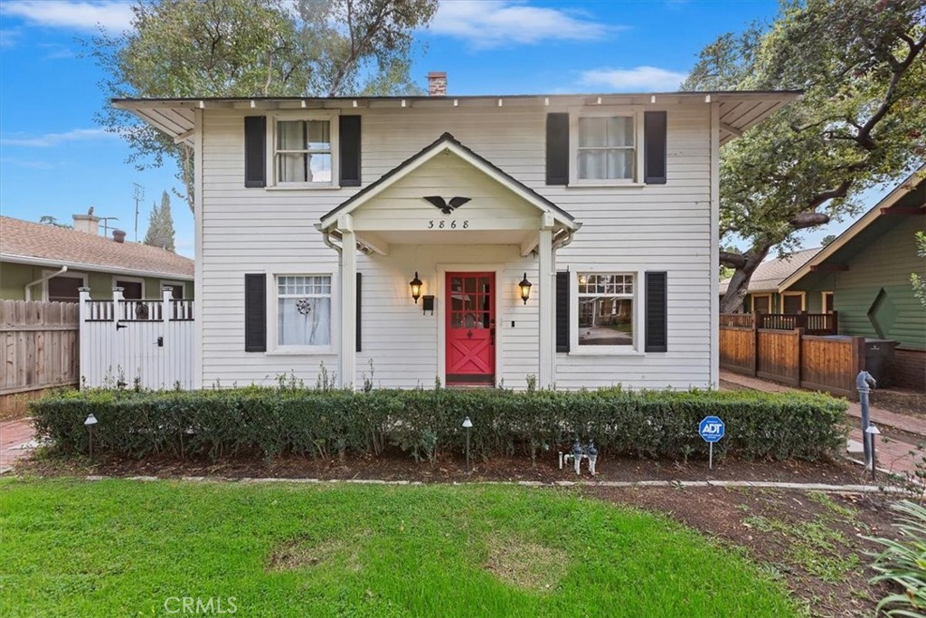 3868 Linwood Place