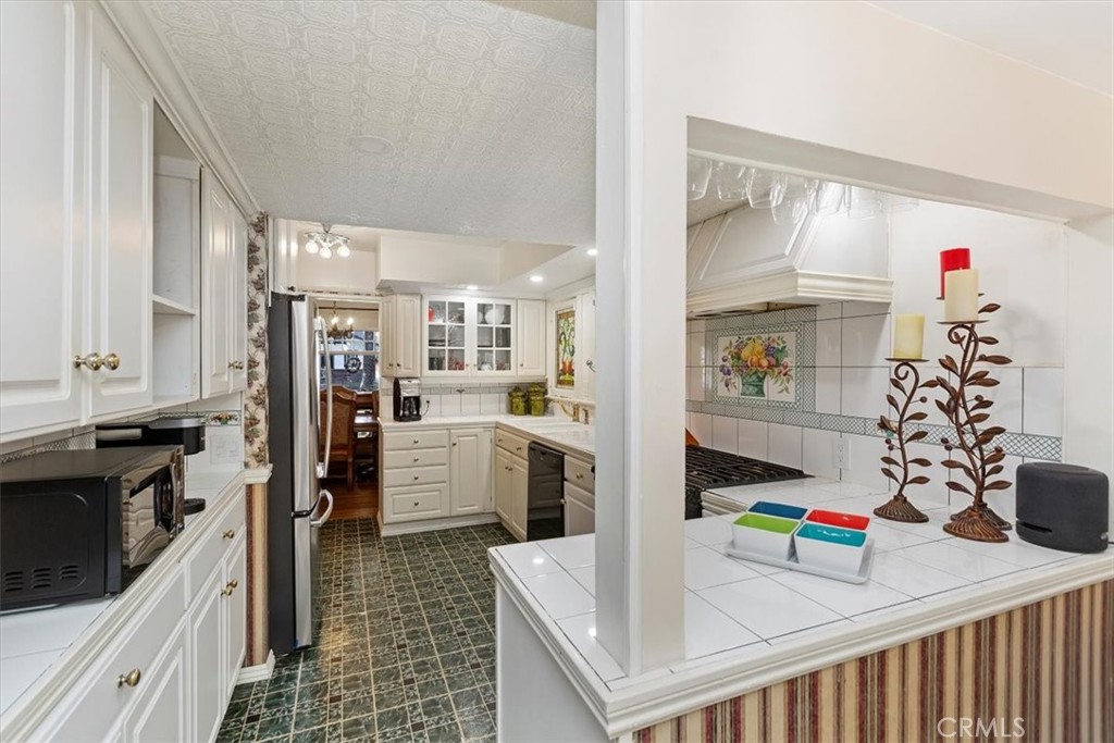3868 Linwood Place