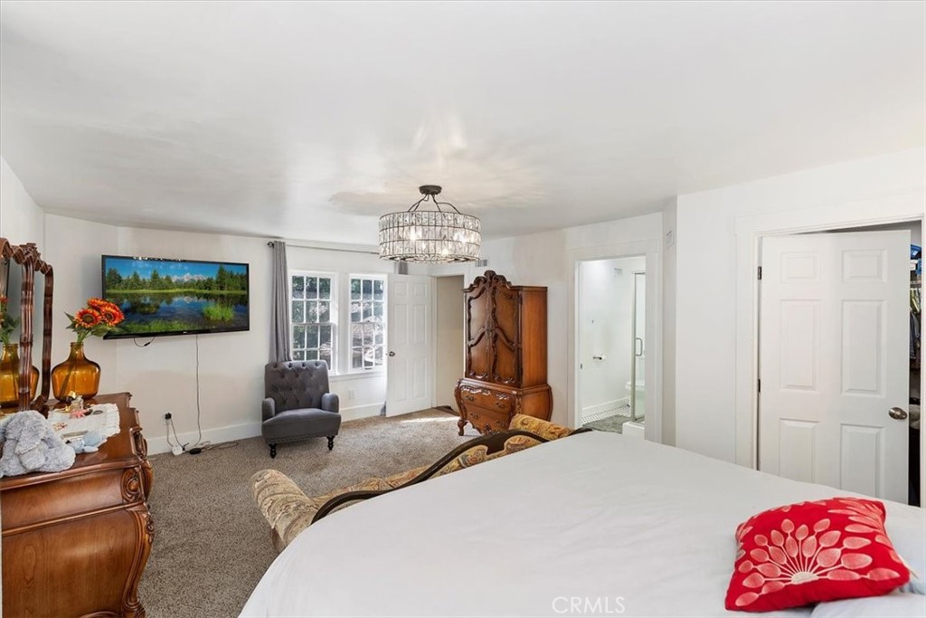 3868 Linwood Place
