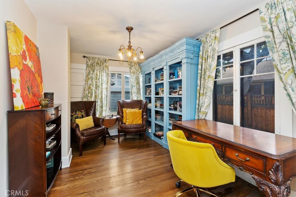 3868 Linwood Place