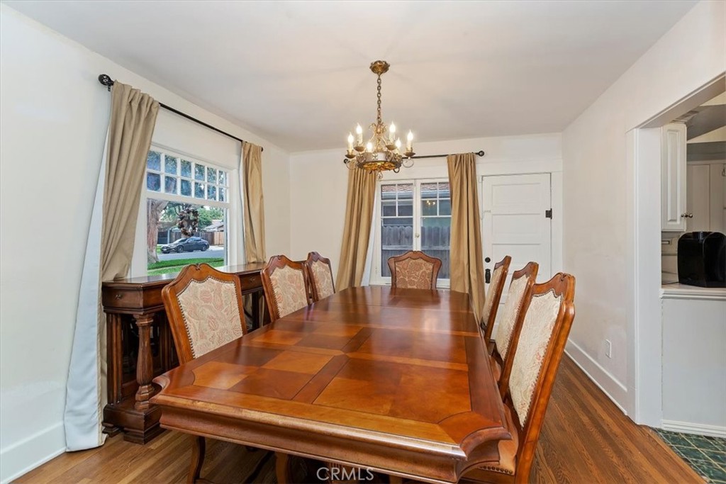 3868 Linwood Place