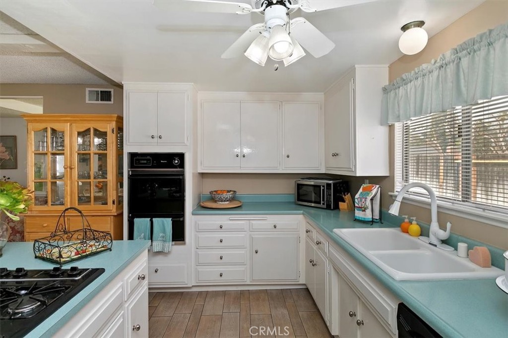 2882 Gertrude Street