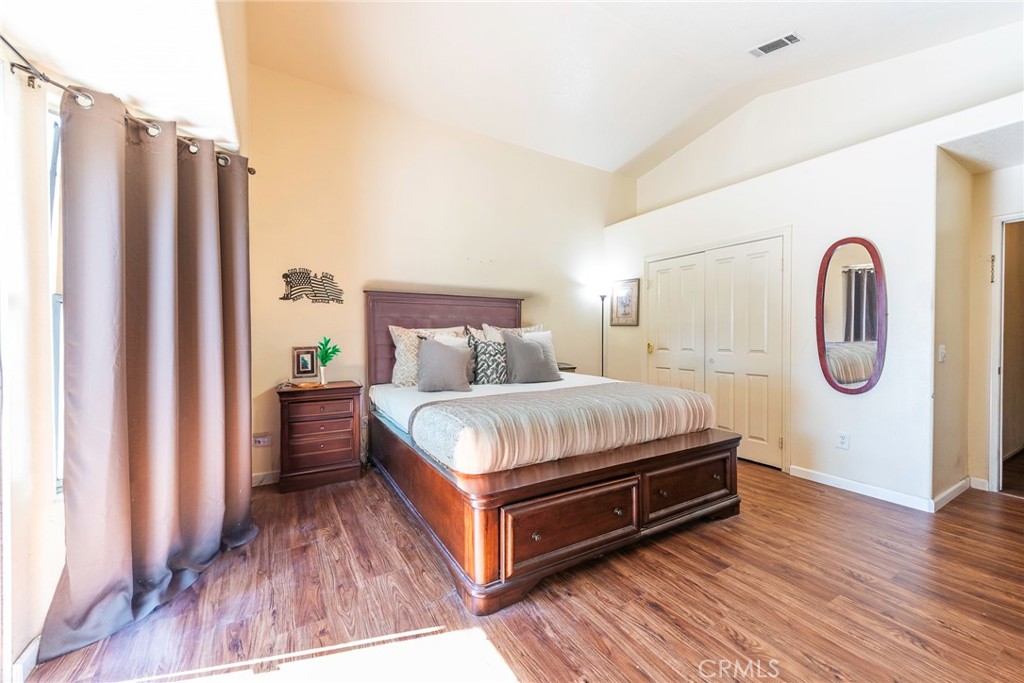 5882 Val Vista Place