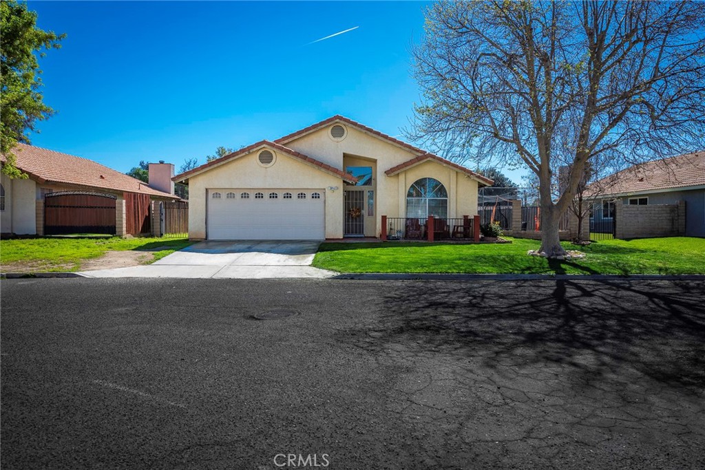 5882 Val Vista Place