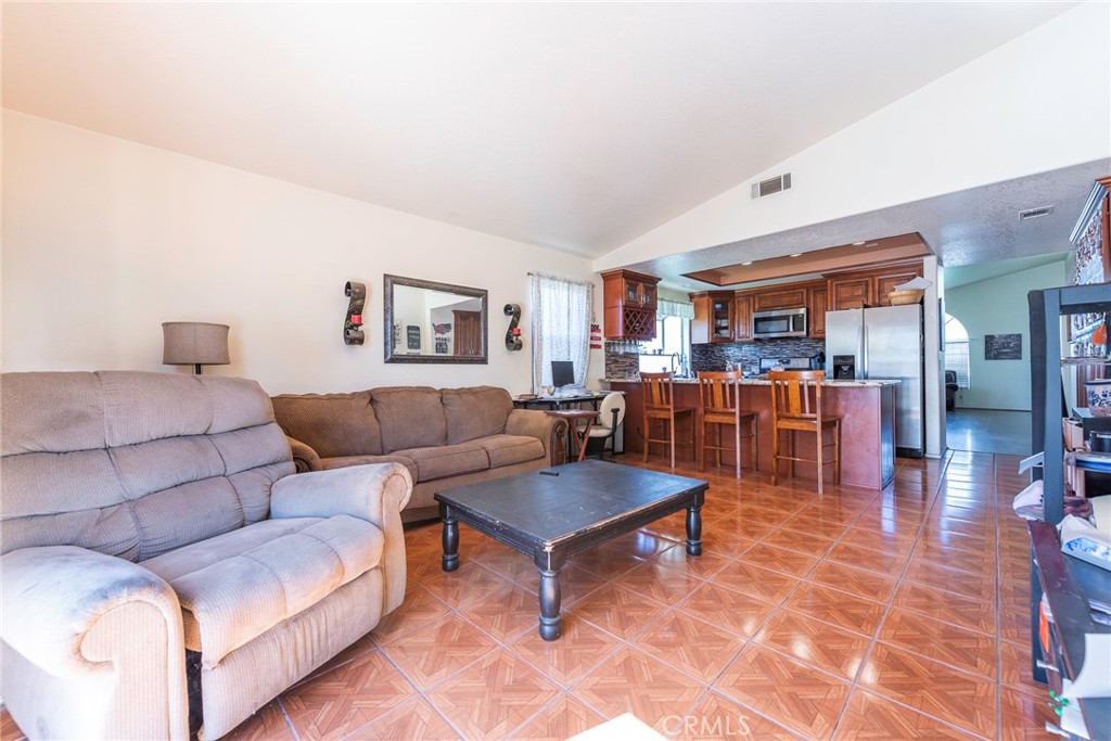 5882 Val Vista Place