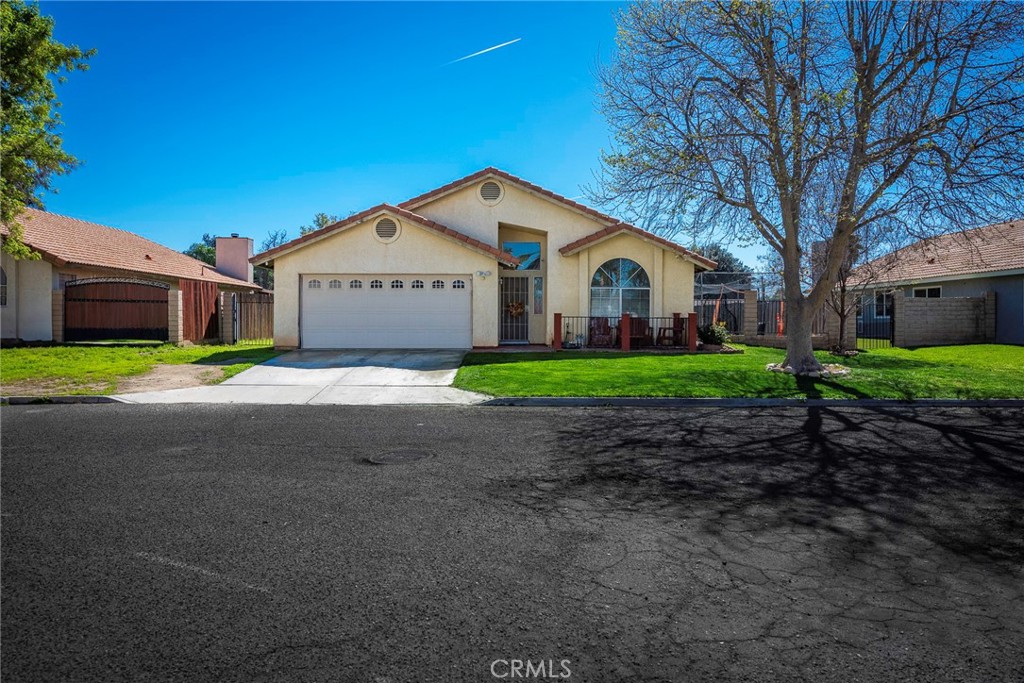 5882 Val Vista Place