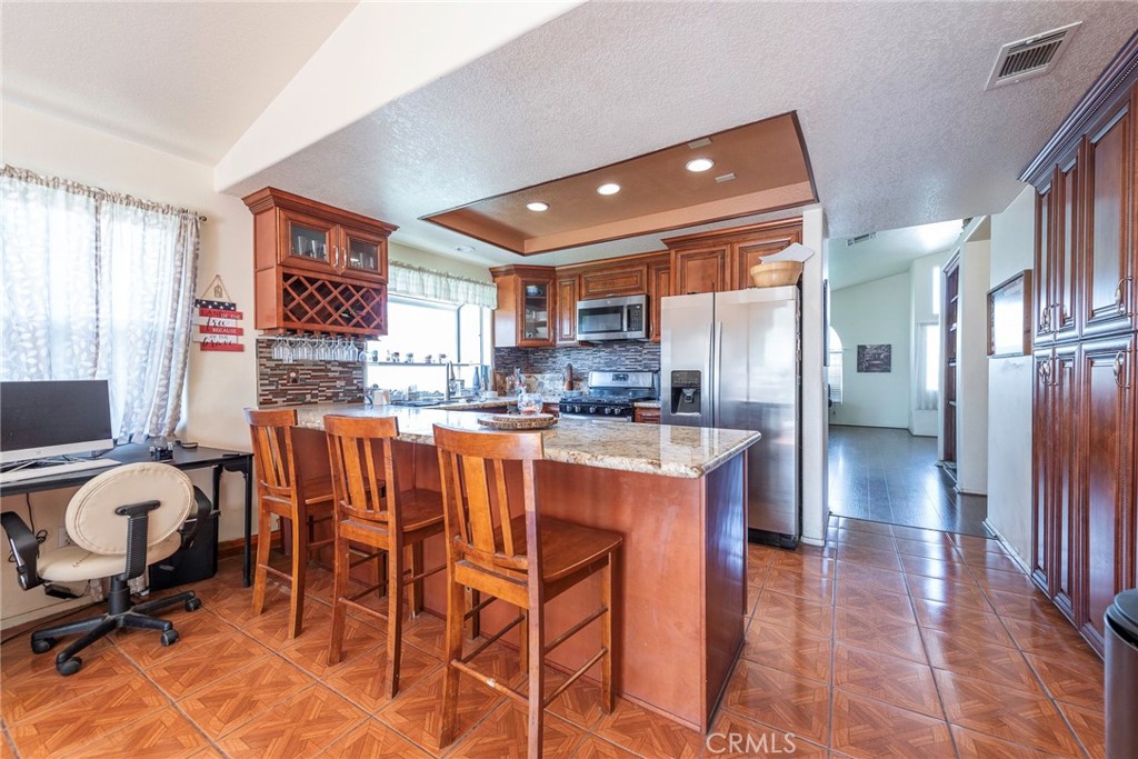 5882 Val Vista Place