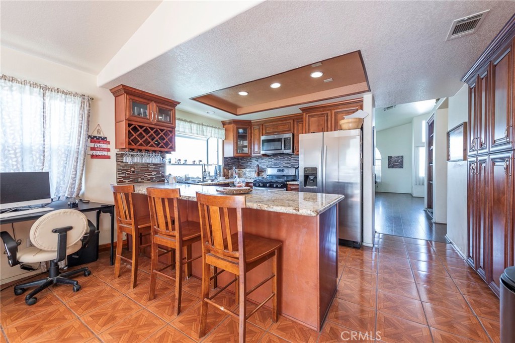 5882 Val Vista Place