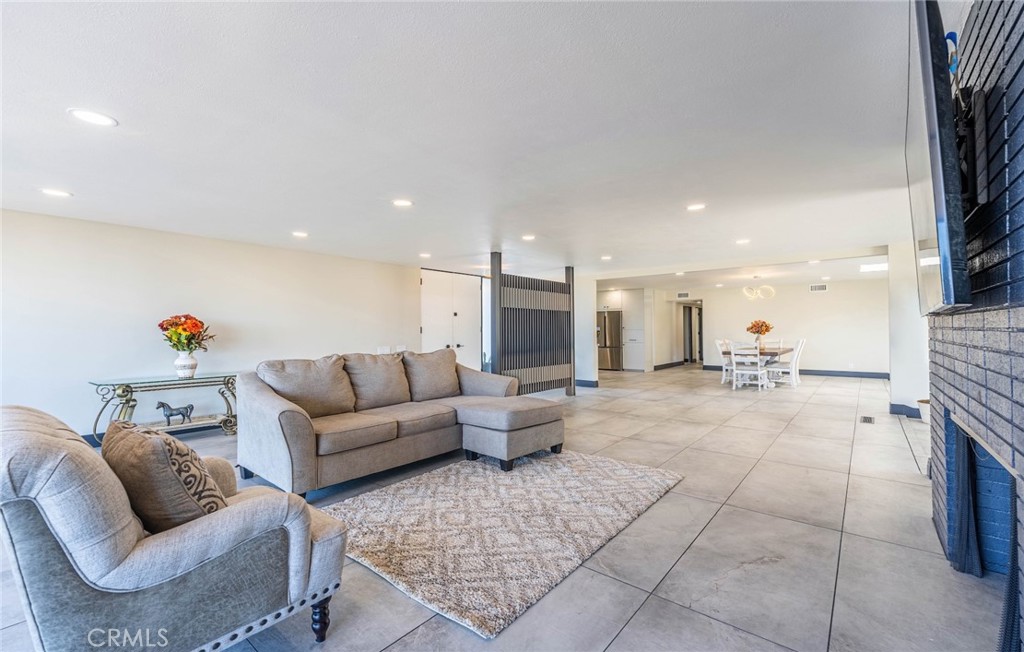 10220 Balmoral Court
