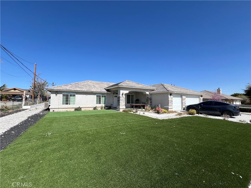 17238 Danbury Avenue